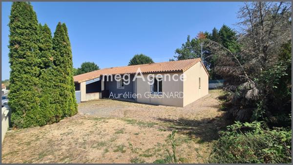 Maison à Bressuire, 79300 - 6 pièces 96m²