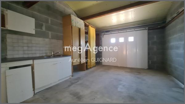 Maison à Bressuire, 79300 - 6 pièces 96m²