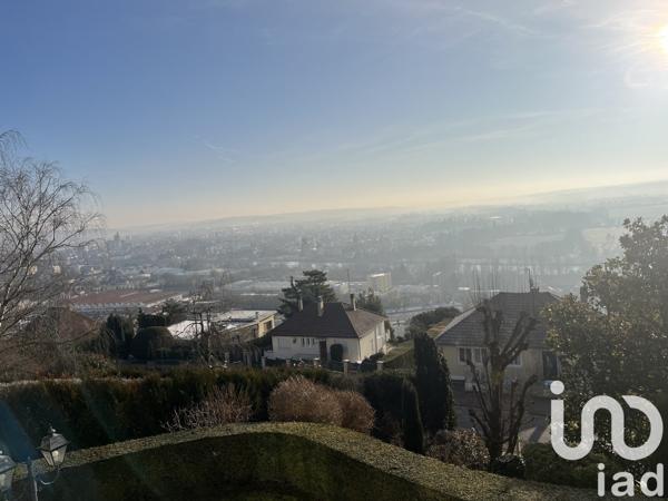 Maison traditionnelle 11 pièces de 190 m² à Paron (89100)