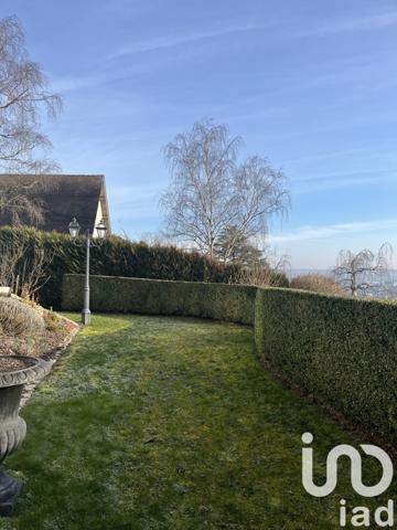 Maison traditionnelle 11 pièces de 190 m² à Paron (89100)