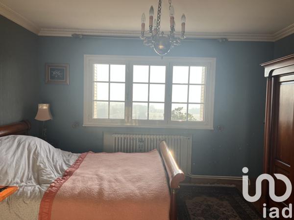 Maison traditionnelle 11 pièces de 190 m² à Paron (89100)