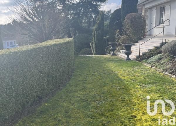 Maison traditionnelle 11 pièces de 190 m² à Paron (89100)