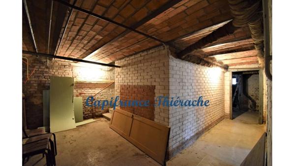 Dpt Aisne (02), sur Hirson, à vendre Demeure de caractère de 194.85m² de surface habitable sur parcelle de 772m²