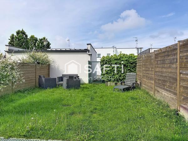 Maison 104 m², 4 chambres, garage et parking