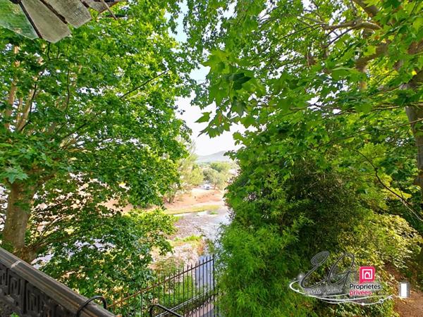 Appartement bourgeois d'exception de 284 m² avec terrasse, balcon filant et vue sur le parc