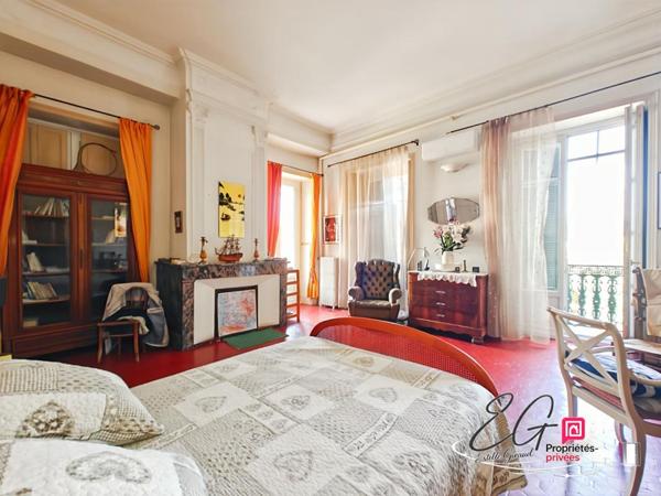 Appartement bourgeois d'exception de 284 m² avec terrasse, balcon filant et vue sur le parc