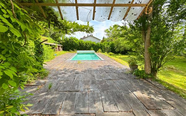 Maison à vendre    4 pièces •  Neuvic