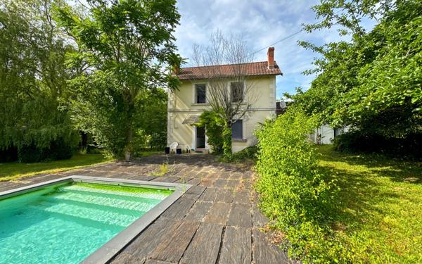 Maison à vendre    4 pièces •  Neuvic