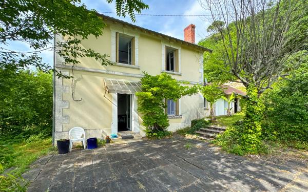 Maison à vendre    4 pièces •  Neuvic