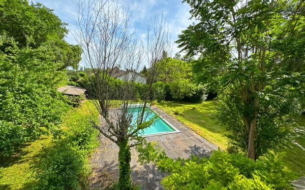 Maison à vendre    4 pièces •  Neuvic