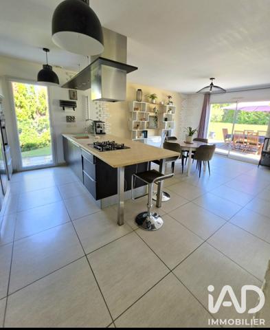Maison à vendre 7 pièces 150 m² Archamps