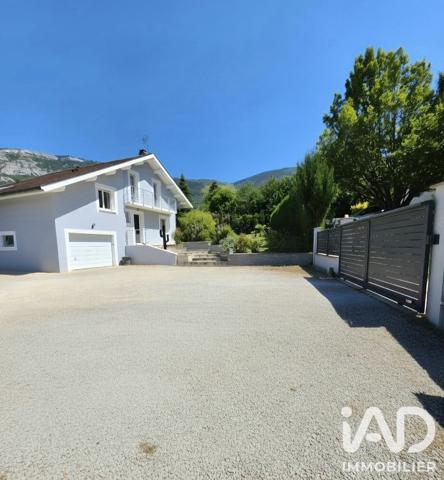 Maison à vendre 7 pièces 150 m² Archamps