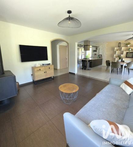 Maison à vendre 7 pièces 150 m² Archamps