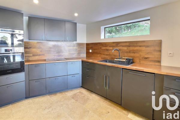 Maison à vendre 6 pièces 148 m² Ceyreste