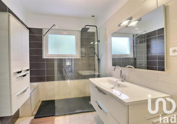 Maison à vendre 6 pièces 148 m² Ceyreste