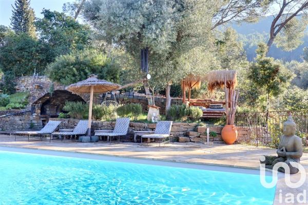 Maison à vendre 6 pièces 148 m² Ceyreste