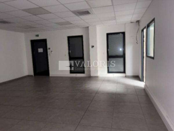 Local d’activités de 299m² à 618m² à la location