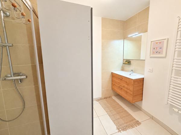 Appartement
         2 pièces
        - 47 m² Exclusivité 210 000 €*