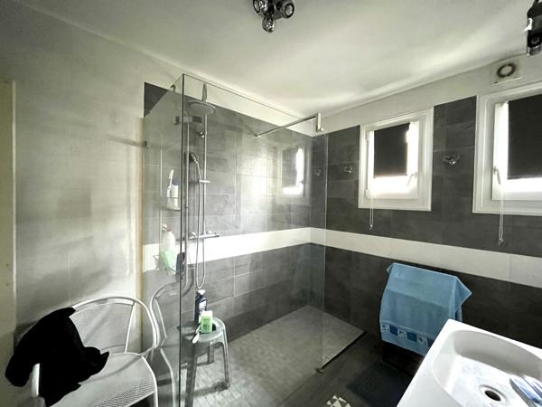 Maison traditionnelle à vendre – 5 chambres à VANNES