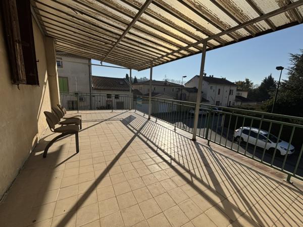 Orange (84100) Immeuble de rapport 215 m2