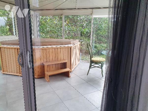 A Saint-Chamond, maison individuelle et terrain constructible.