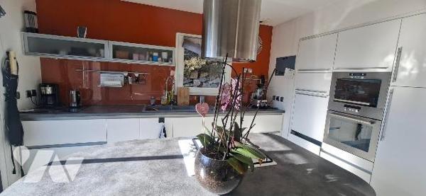 A Saint-Chamond, maison individuelle et terrain constructible.