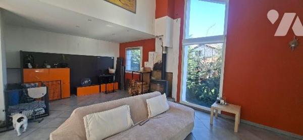 A Saint-Chamond, maison individuelle et terrain constructible.