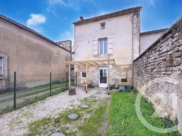 Maison à vendre  5 pièces - 102,85 m2 HIERSAC - 16