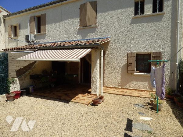 Nyons, appartement T2 en RDC, avec jardin privatif de 102m2, vendu avec un  garage dans copropriété,