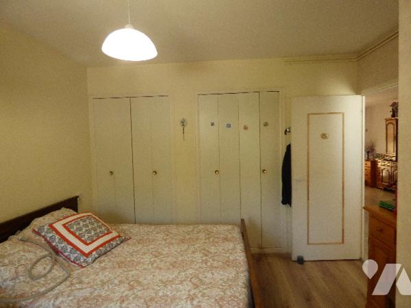 Nyons, appartement T2 en RDC, avec jardin privatif de 102m2, vendu avec un  garage dans copropriété,