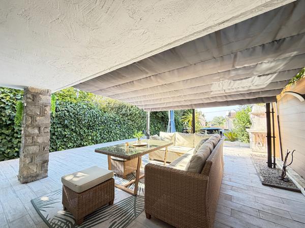 VILLA TYPE 4/5 LUMINEUSE AU CALME AVEC JARDIN PISCINE PARKING MANOSQUE