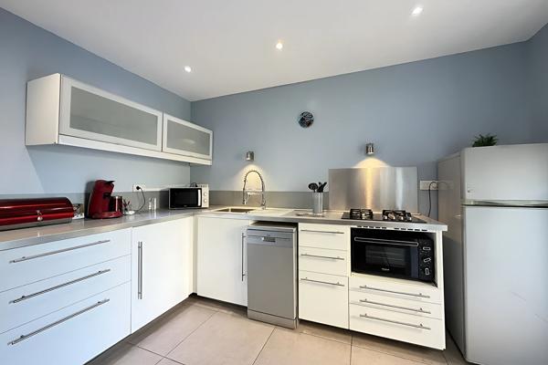 VILLA TYPE 4/5 LUMINEUSE AU CALME AVEC JARDIN PISCINE PARKING MANOSQUE