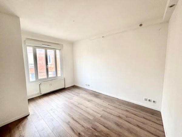 Appartement refait à neuf proche métro