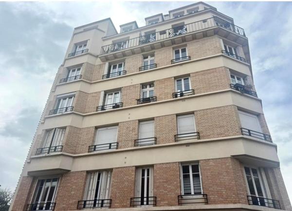 Appartement refait à neuf proche métro