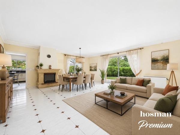 Maison de 163 m² (177 m2 au sol) avec 4 chambres, jardin, garage et spa - Quartier du Petit Chantilly à Orvault