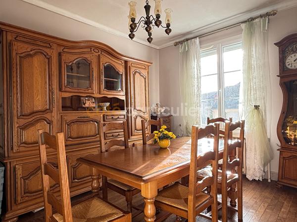 Vente Maison98 m² - 5 Pièces - LAVAL (53000)