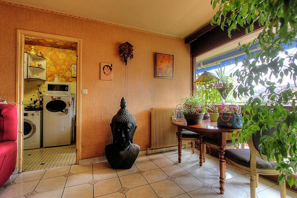 Appartement Chambéry 4 pièces 90 m2 avec balcon, Place de Parking et Double Cave