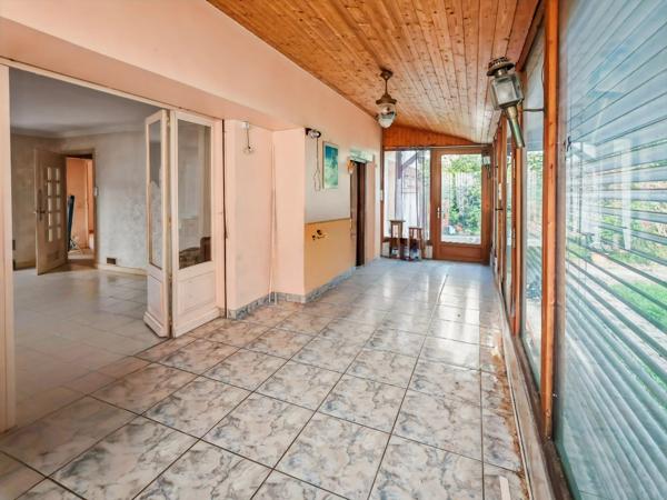 Maison 7 pièces – Environ 180 m² habitables + sous-sol – Quartier résidentiel Gaillard – Fort potentiel !