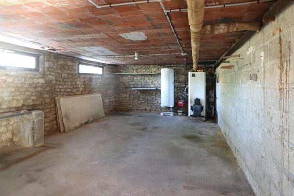 Maison 3 chambres avec garage sur terrain 920 m2