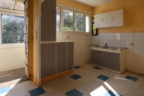 Maison 3 chambres avec garage sur terrain 920 m2