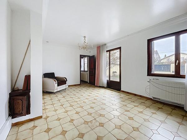 Ensemble immobilier de deux maisons jumelées