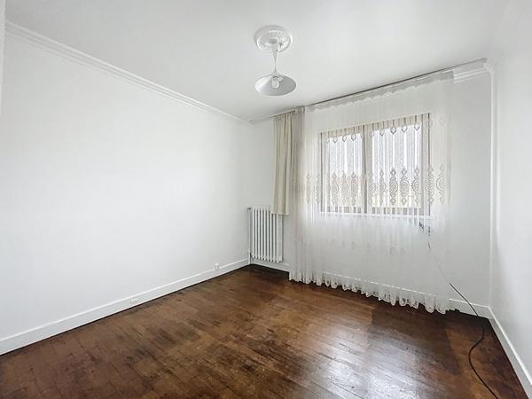 Ensemble immobilier de deux maisons jumelées