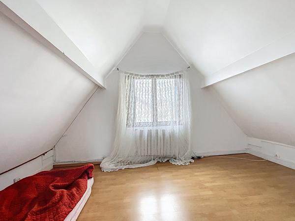 Ensemble immobilier de deux maisons jumelées