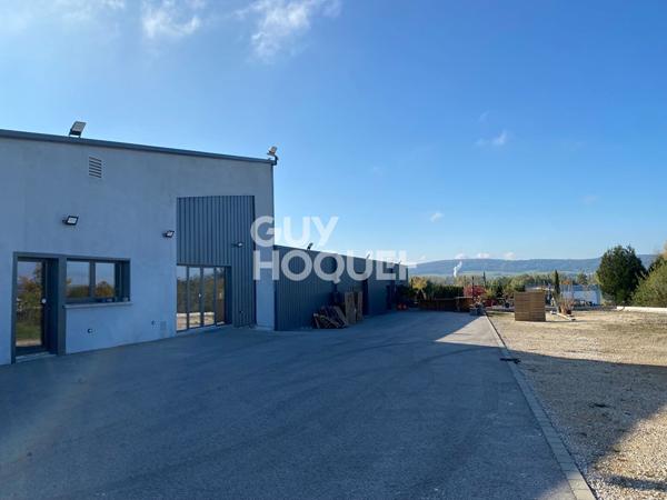 Local commercial Pusey 225 m2
