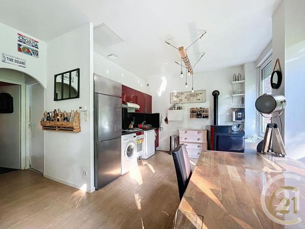 Appartement F4 à vendre  4 pièces - 72 m2 COUTHENANS - 70