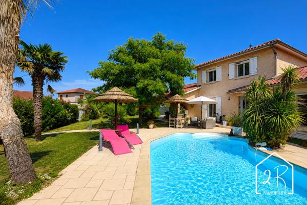Maison individuelle 126 m² avec garage et piscine