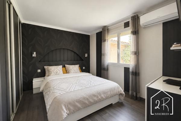 Maison individuelle 126 m² avec garage et piscine