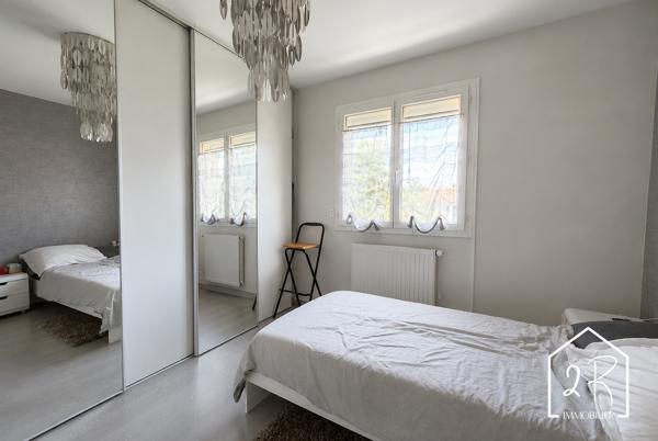 Maison individuelle 126 m² avec garage et piscine