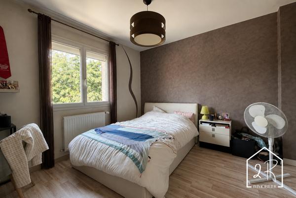 Maison individuelle 126 m² avec garage et piscine