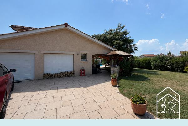 Maison individuelle 126 m² avec garage et piscine